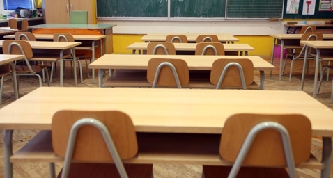 Novčana pomoć roditeljima srednjoškolaca na početku školske godine